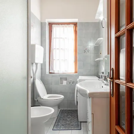 H11 Casa Tecla Centro-mare San Remo