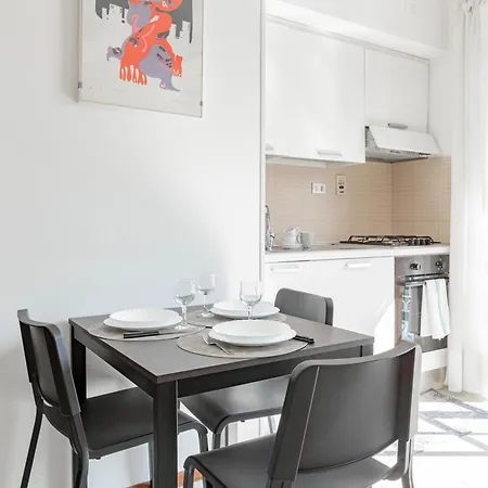 H11 Casa Tecla Centro-mare San Remo